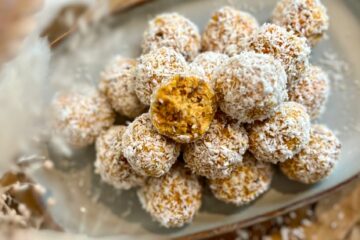 Bliss Balls mit Karotten und Kokos