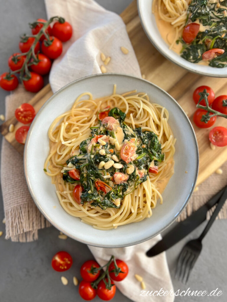Spinat Sahne Nudeln schnell