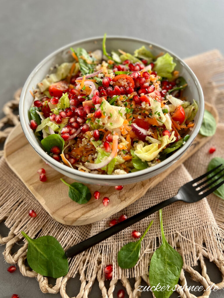 Gesunder Salat zum Grillen