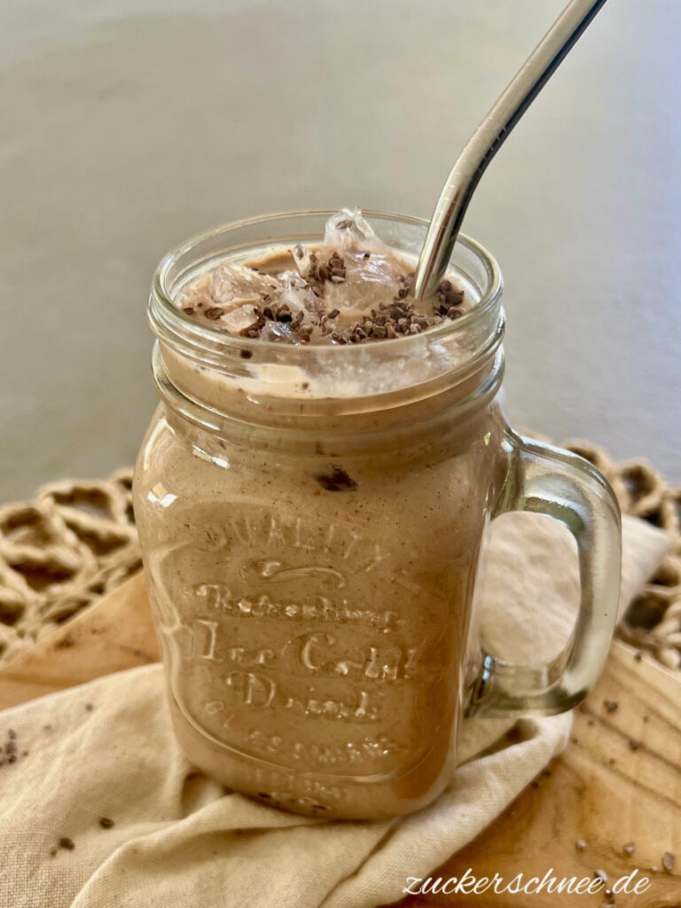 Proteinreicher Schokoshake zum Frühstück