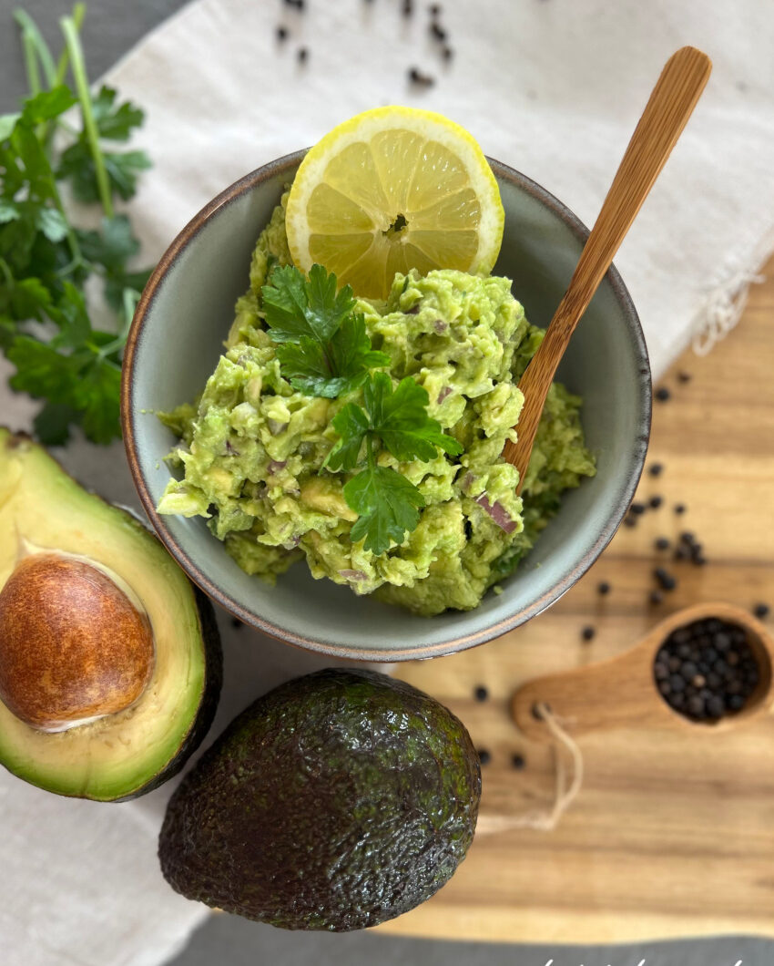 Guacamole mit Erbsen
